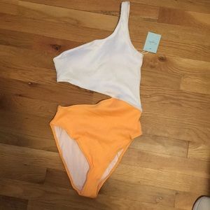 One shoulder one piece swimsuit with cut-out